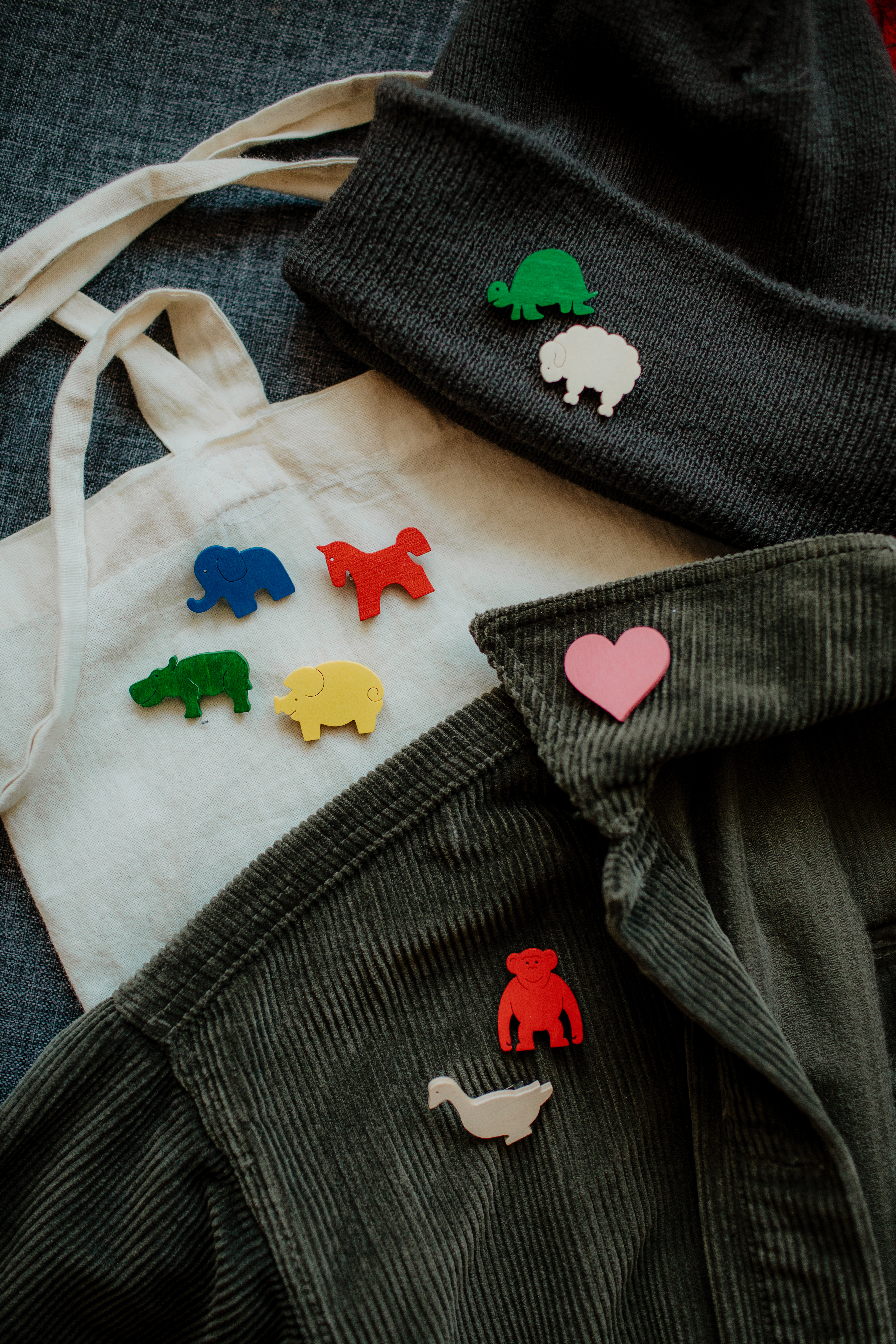 Button Dinosaurier blau